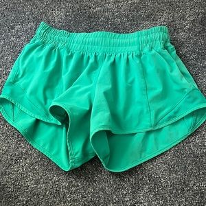 Lululemon size 2 hotty hot kelley green shorts! 2.5 inch!